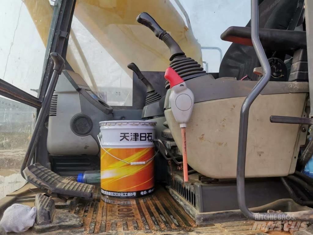 Komatsu pc200-8 Kāpurķēžu ekskavatori