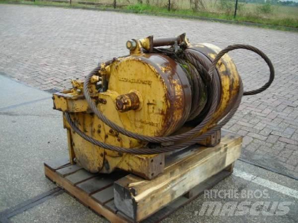 Komatsu D65E WINCH Citas sastāvdaļas
