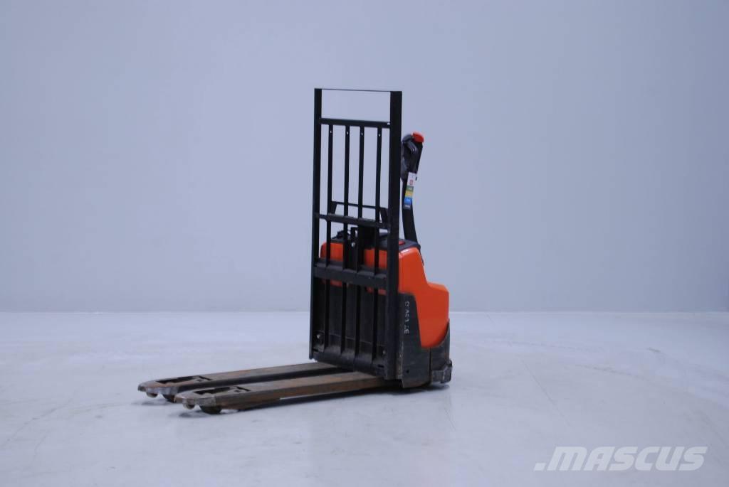 Toyota LWI160 Zemie palešu pacēlāji