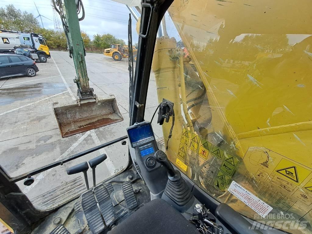 Komatsu PC228USLC-8 Kāpurķēžu ekskavatori