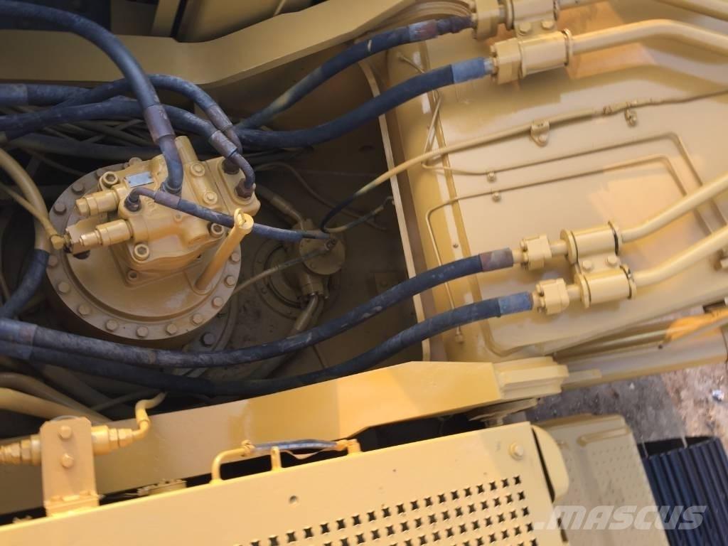 CAT 330 B Kāpurķēžu ekskavatori