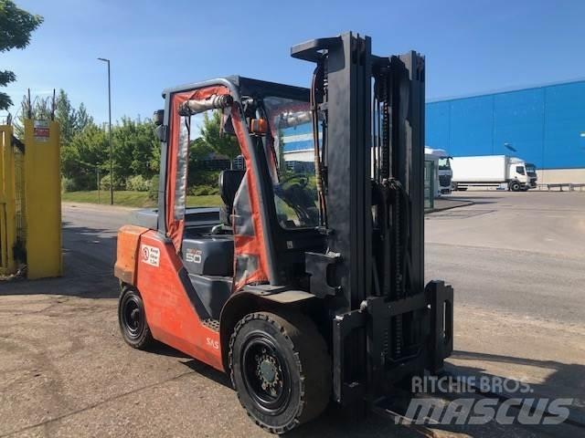Toyota 40-8FD45N Tehnika ar dīzeļa dzinēju
