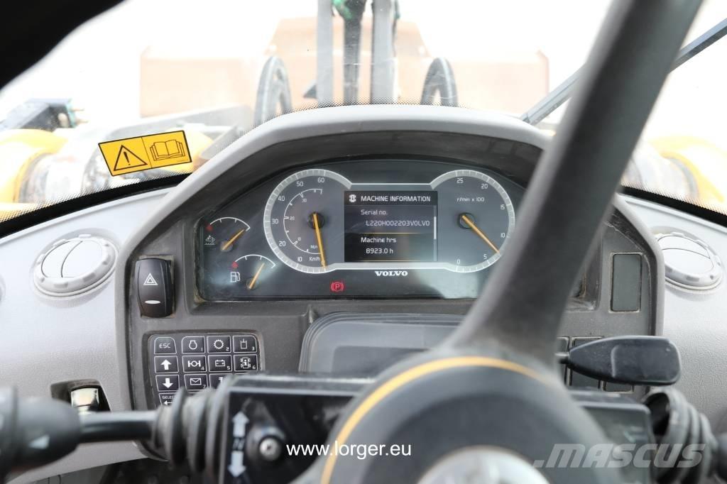 Volvo L 220 H Iekrāvēji uz riteņiem