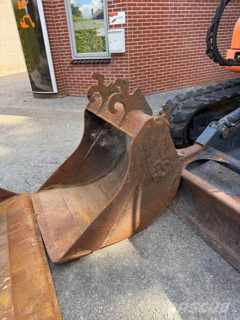 Doosan S75-V Kāpurķēžu ekskavatori