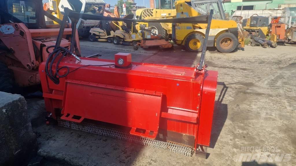 CAT ASV RC100 Lietoti riteņu kompaktiekrāvēji