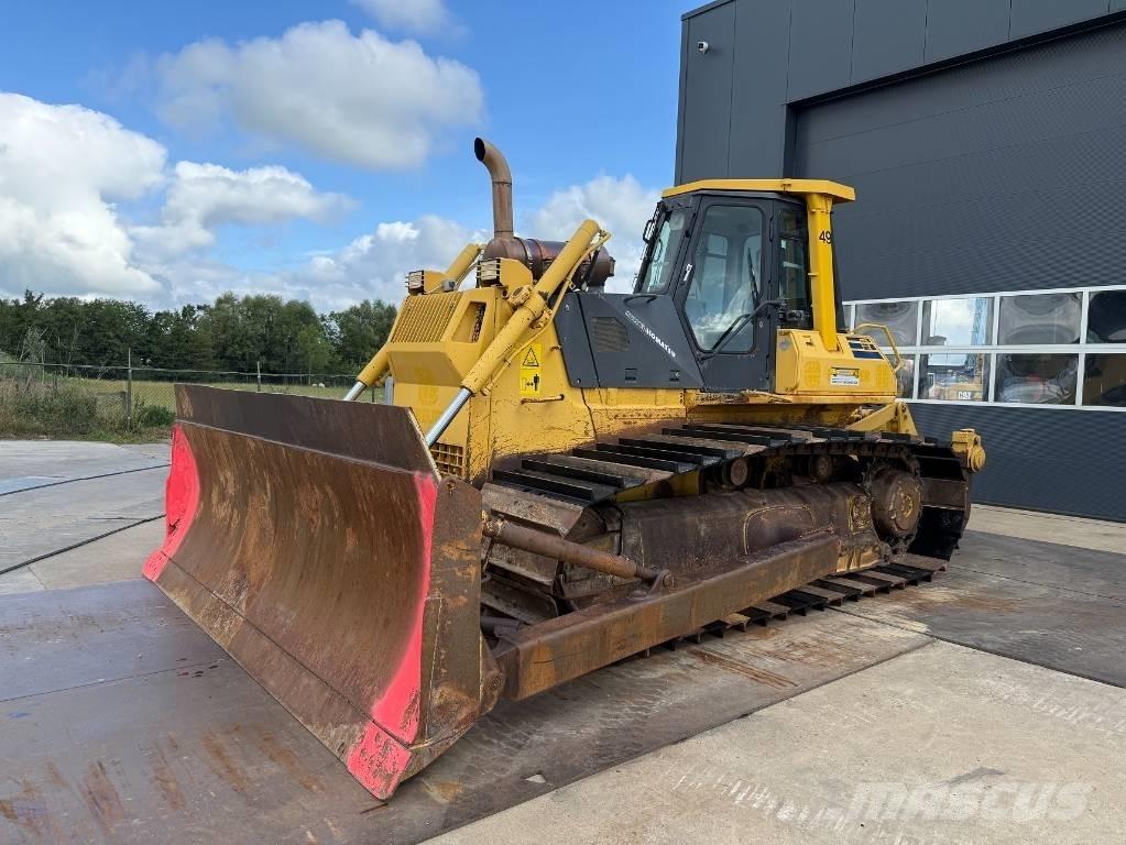 Komatsu D 65 PX-12 Kāpurķēžu buldozeri