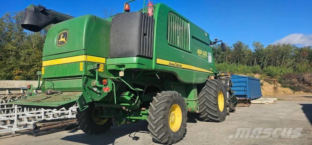 John Deere T 550 Ražas novākšanas kombaini