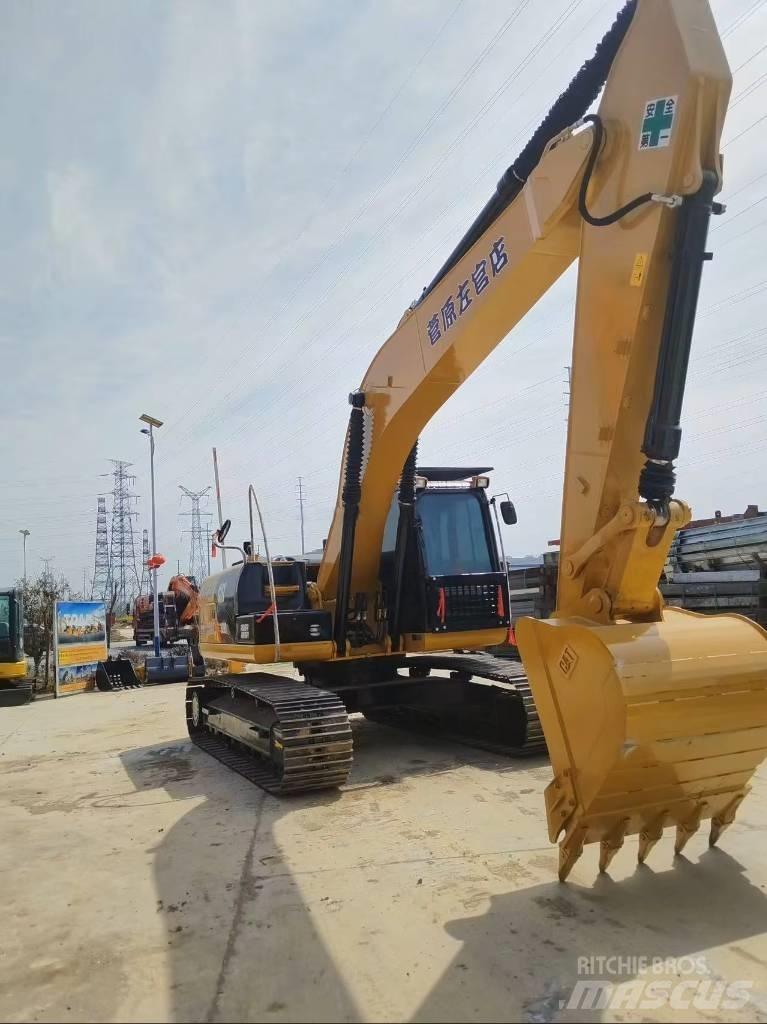 CAT 320 D 2 Vidēja lieluma ekskavatori 7 t - 12 t