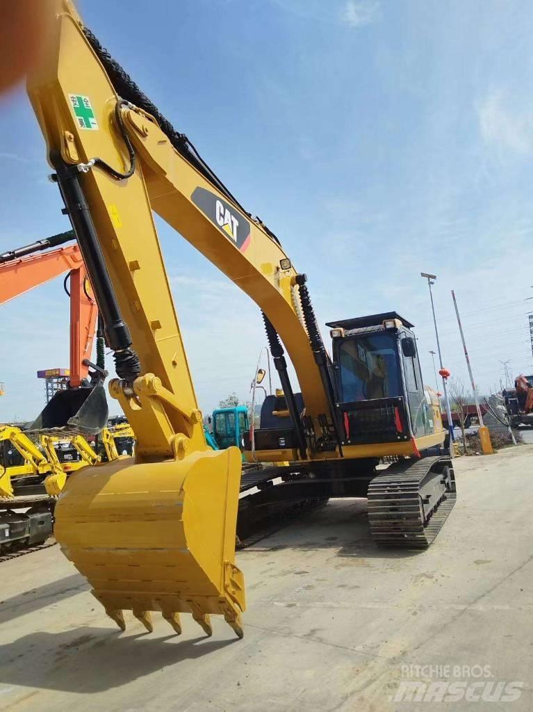CAT 320 D 2 Vidēja lieluma ekskavatori 7 t - 12 t
