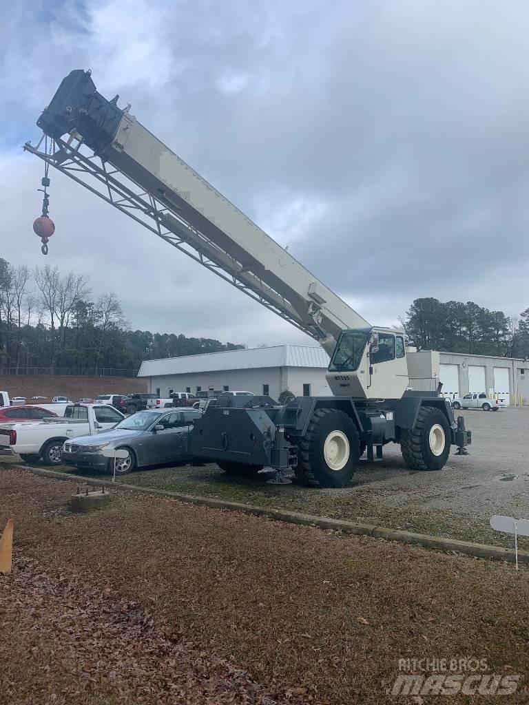 Terex RT 335 Celtņi nelīdzenām virsmām