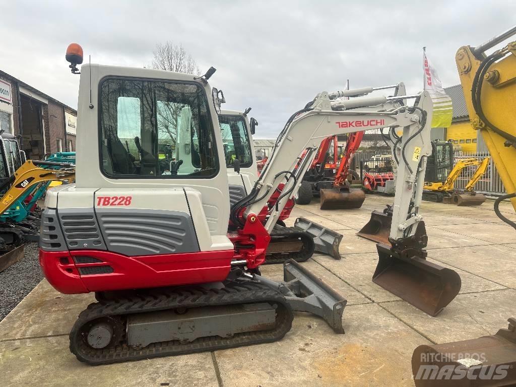 Takeuchi TB228 Mini ekskavatori < 7 t