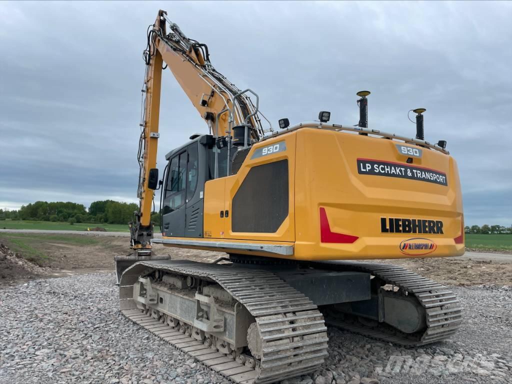 Liebherr R926 Ekskavatori tālās sniedzamības darbiem