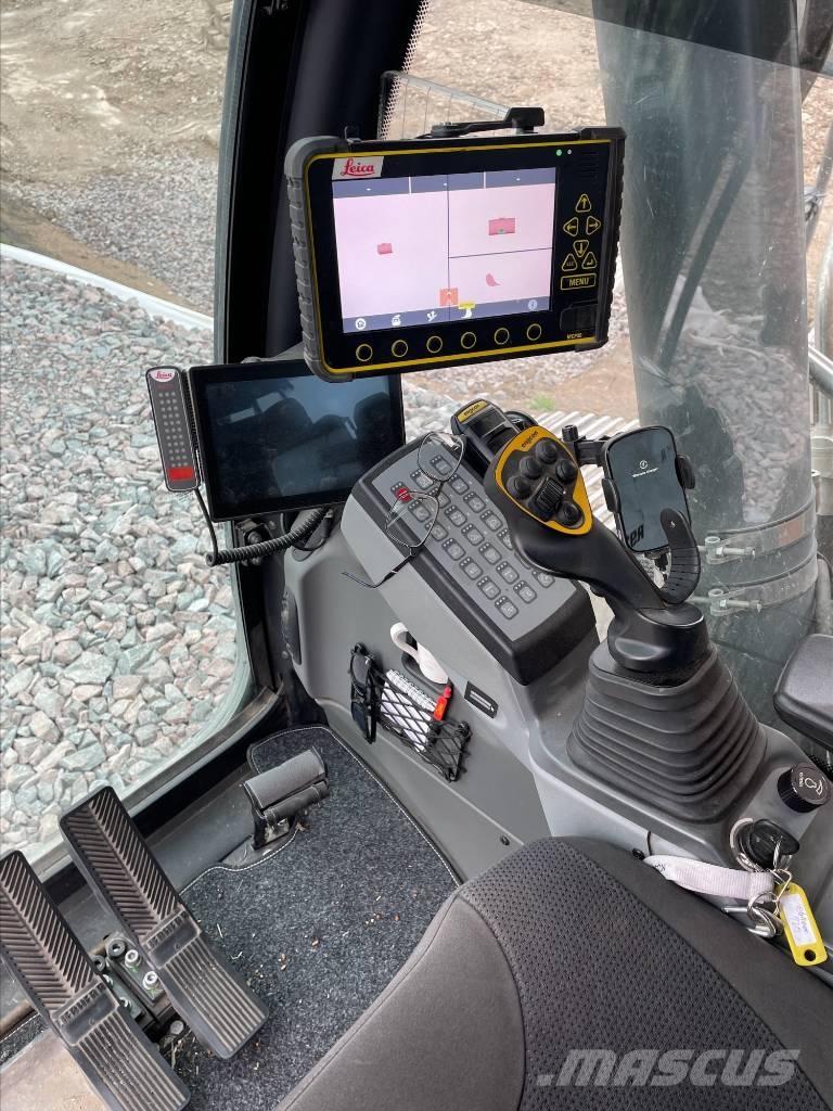 Liebherr R926 Ekskavatori tālās sniedzamības darbiem