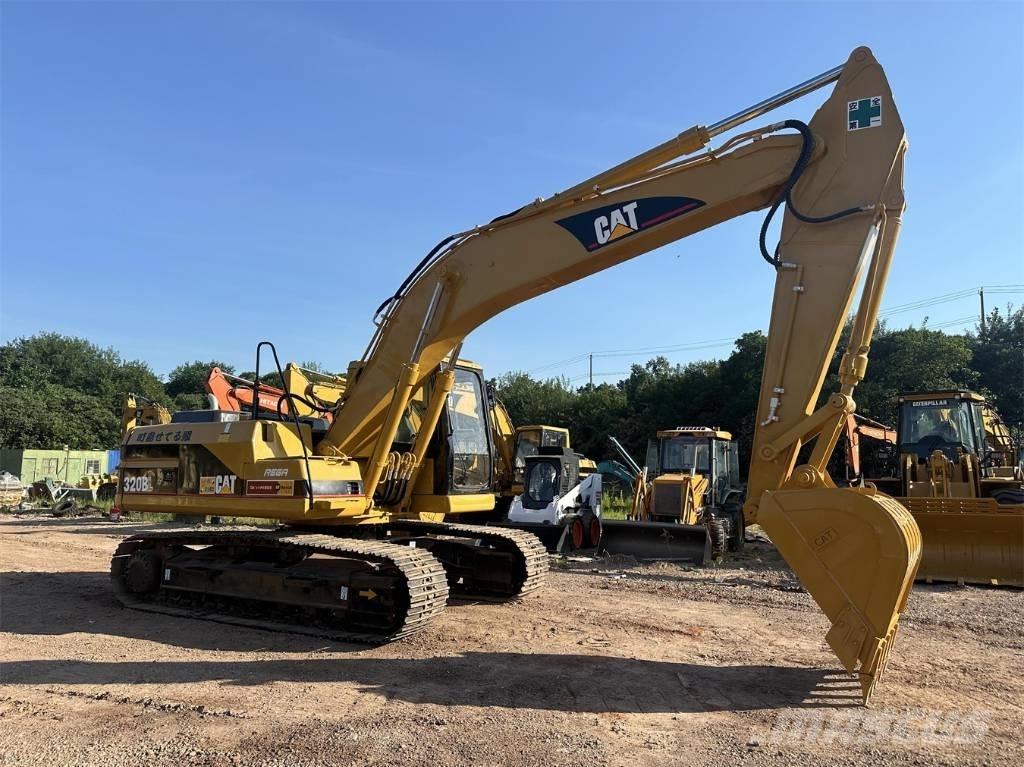CAT 320BL Kāpurķēžu ekskavatori