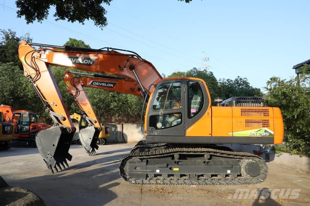 Develon DX205 Kāpurķēžu ekskavatori
