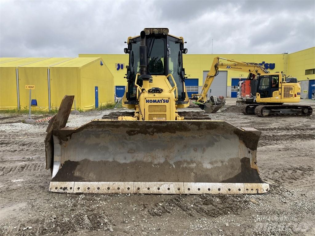 Komatsu DX 51 PX 22 Kāpurķēžu buldozeri