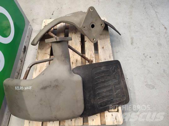 Atlas AR 65 fender Kabīnes un interjers