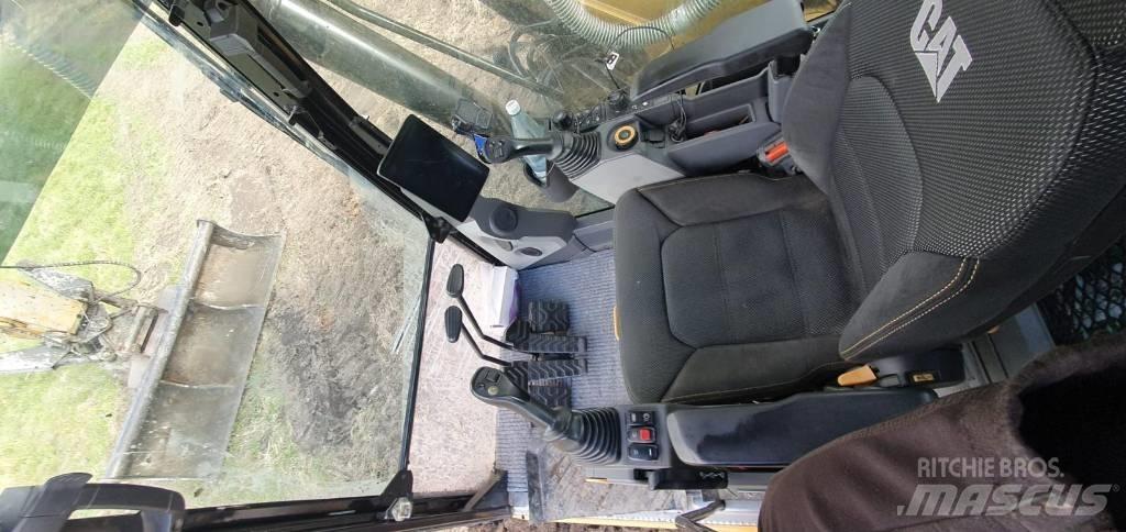 CAT 320 Kāpurķēžu ekskavatori