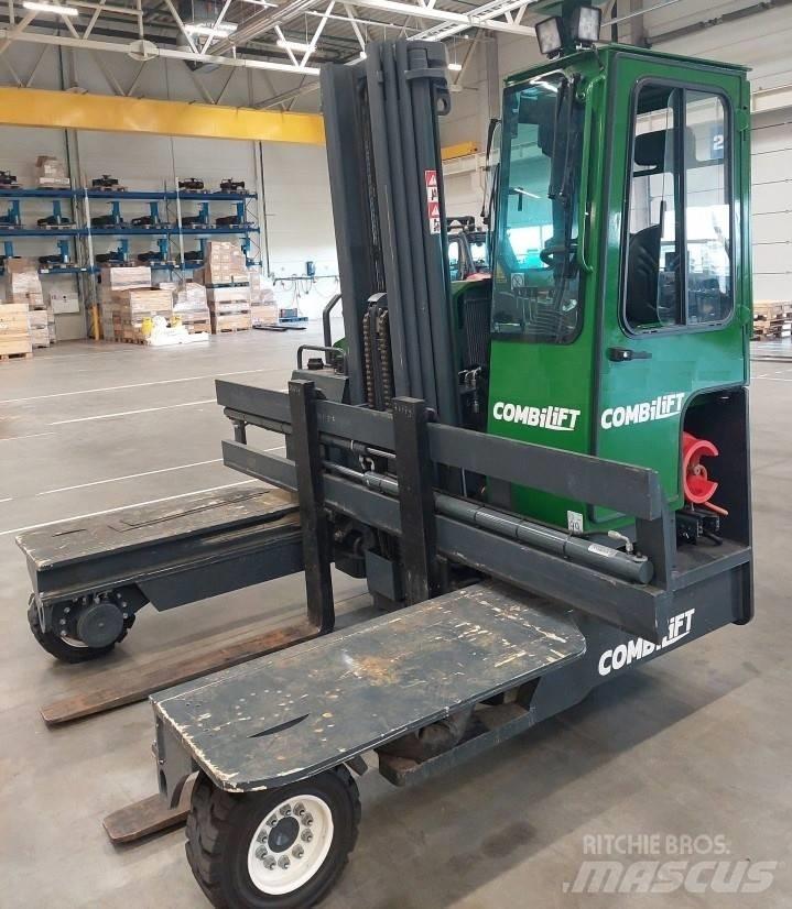 Combilift C 4000 LPG Četru virzienu krāvēji