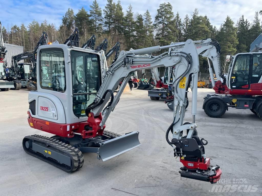 Takeuchi TB 225 Mini ekskavatori < 7 t