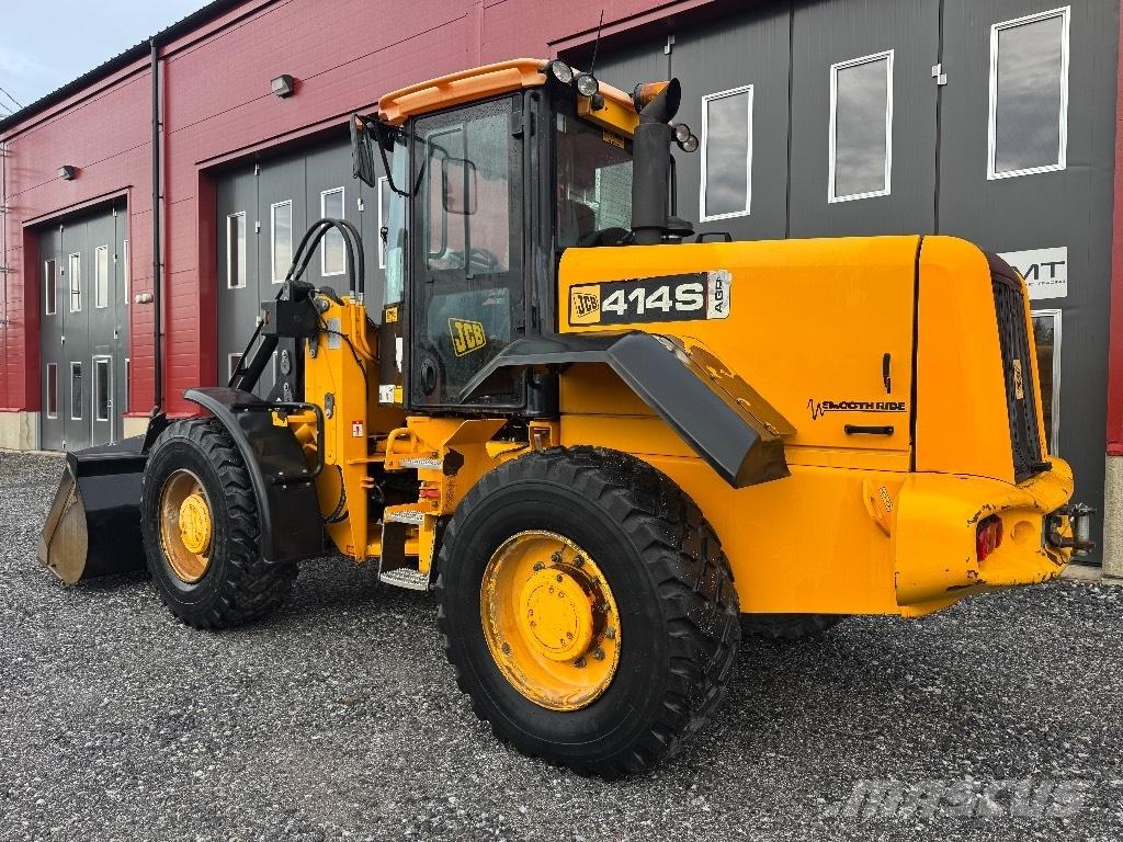 JCB 414 S  4153h 8,9t Iekrāvēji uz riteņiem