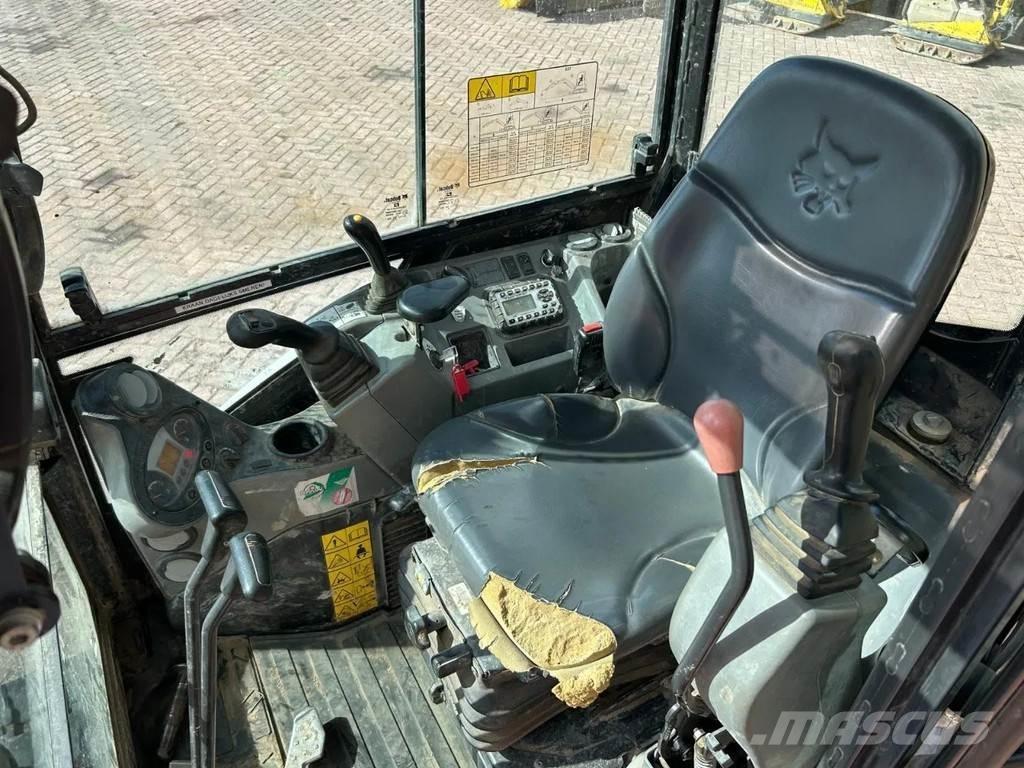 Bobcat E27 Mini ekskavatori < 7 t