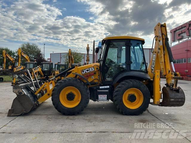 JCB 4 CX Ekskavatori-iekrāvēji