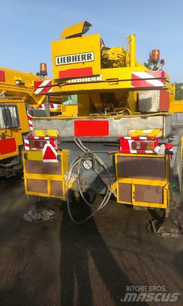 Liebherr LTM 1045 Visurgājēji celtņi