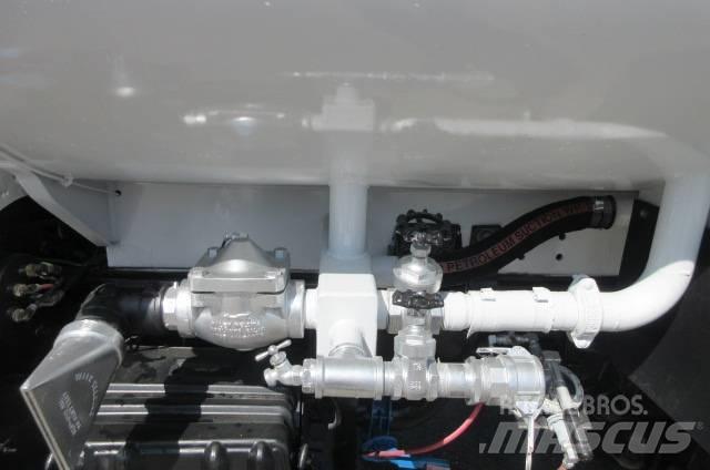Ford F750 Ūdens mašīnas