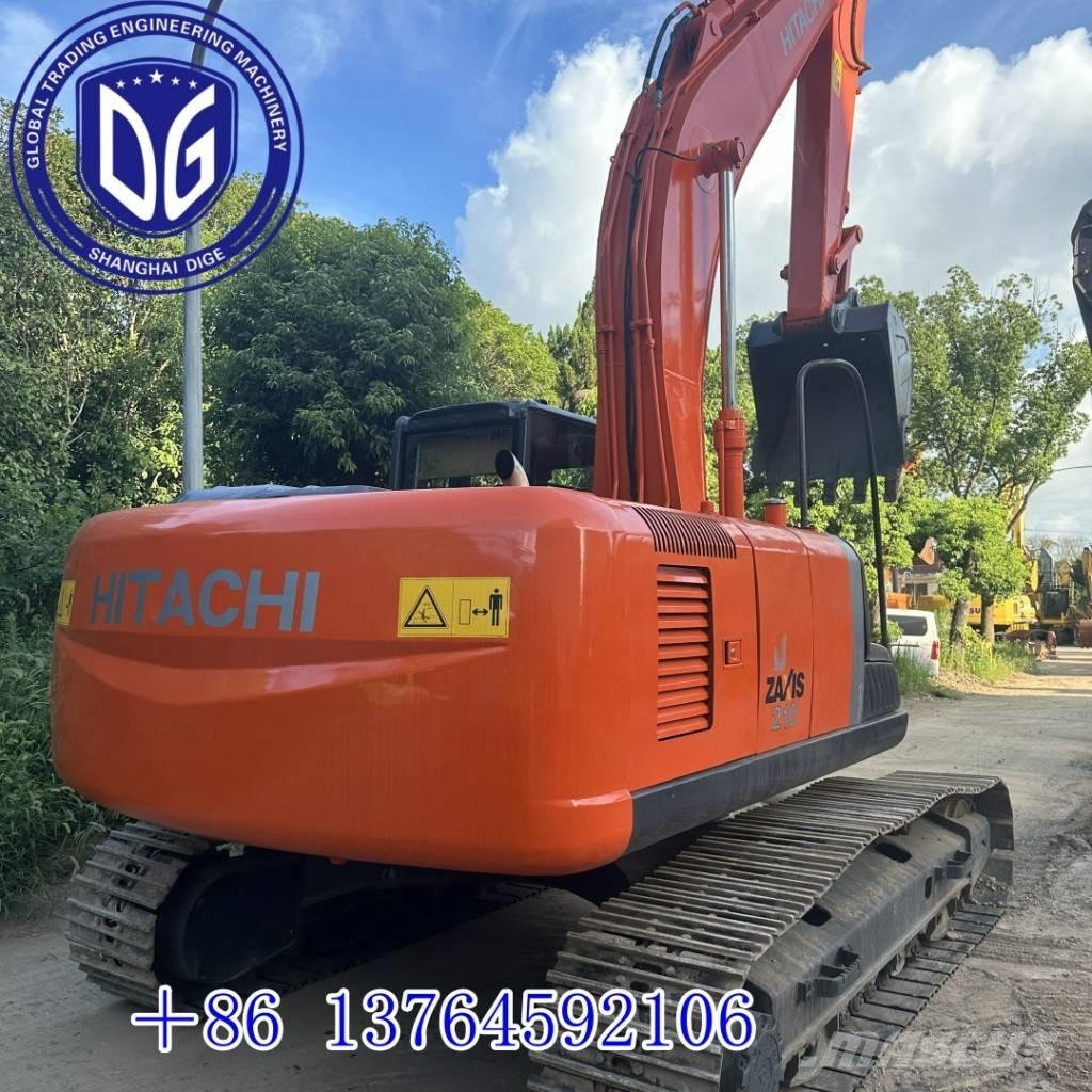 Hitachi 210LC Kāpurķēžu ekskavatori