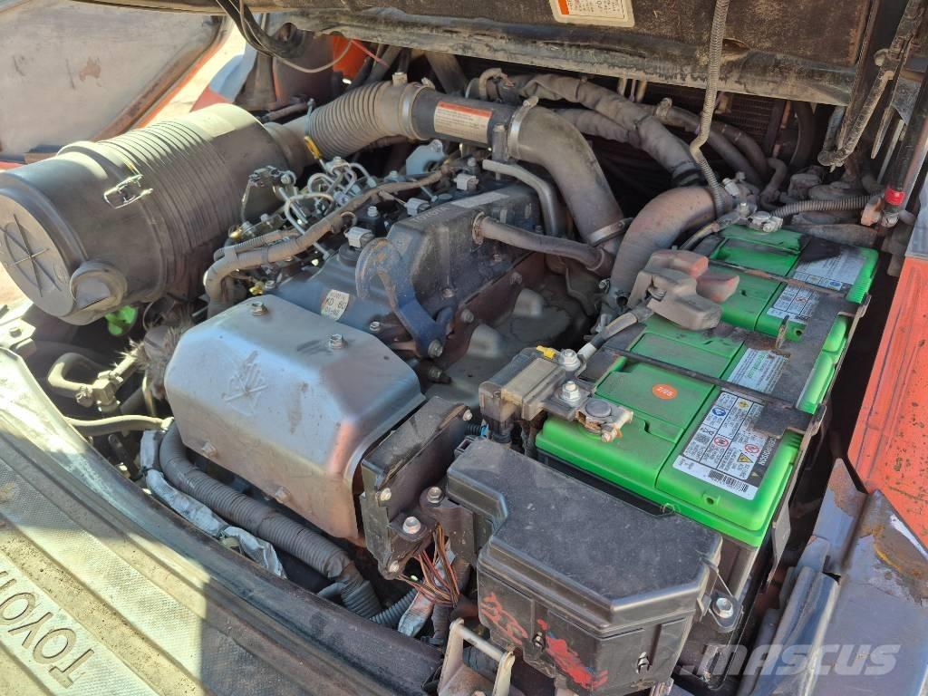 Toyota 8 FD 40 U Autokrāvēji - citi