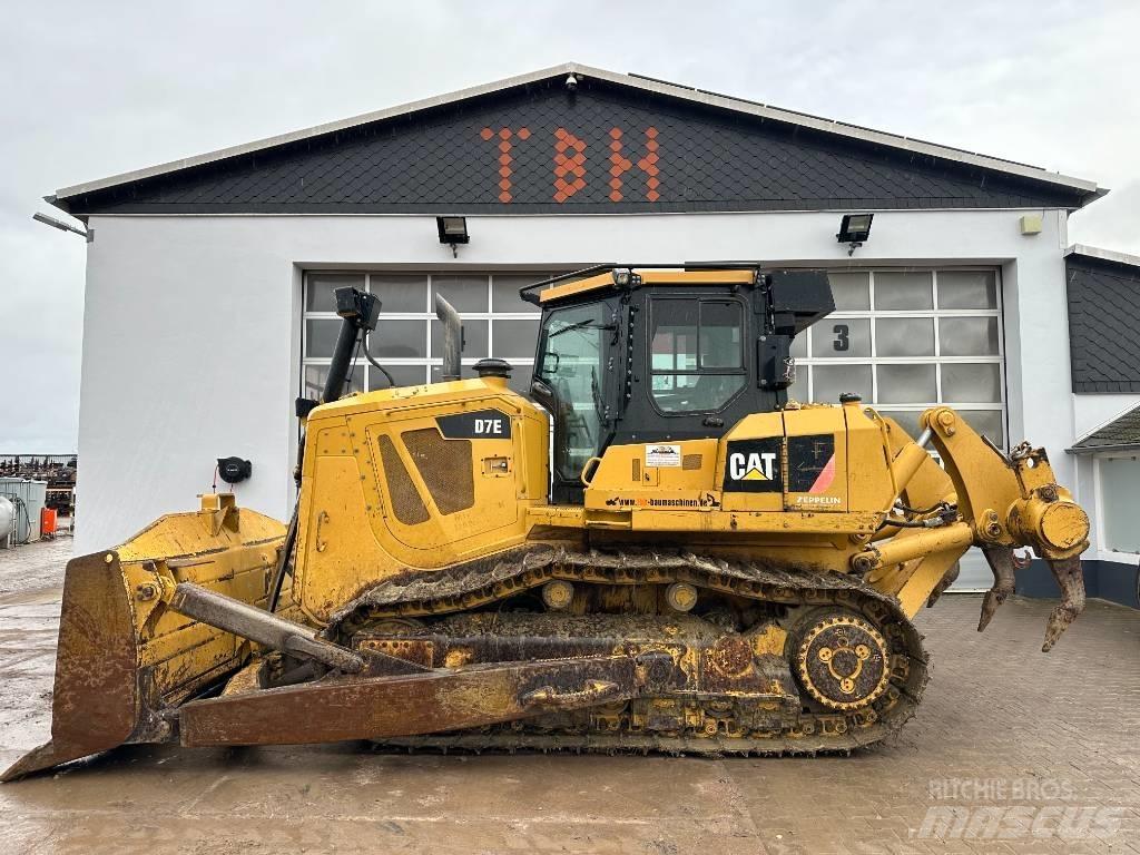 CAT D 7 E Kāpurķēžu buldozeri