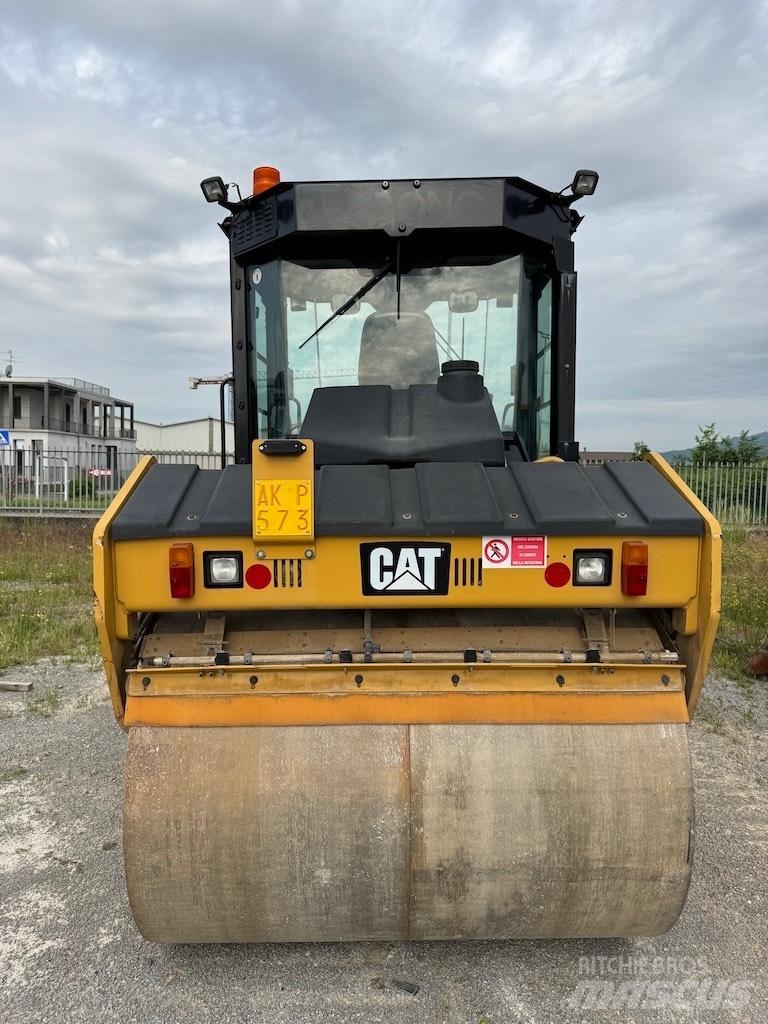 CAT CD 54 B Divvalču grunts veltņi