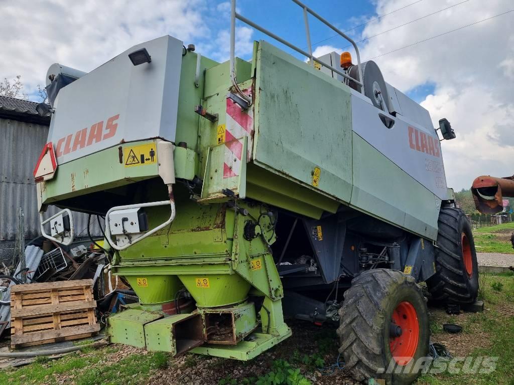 CLAAS Lexion 480 Ražas novākšanas kombaini