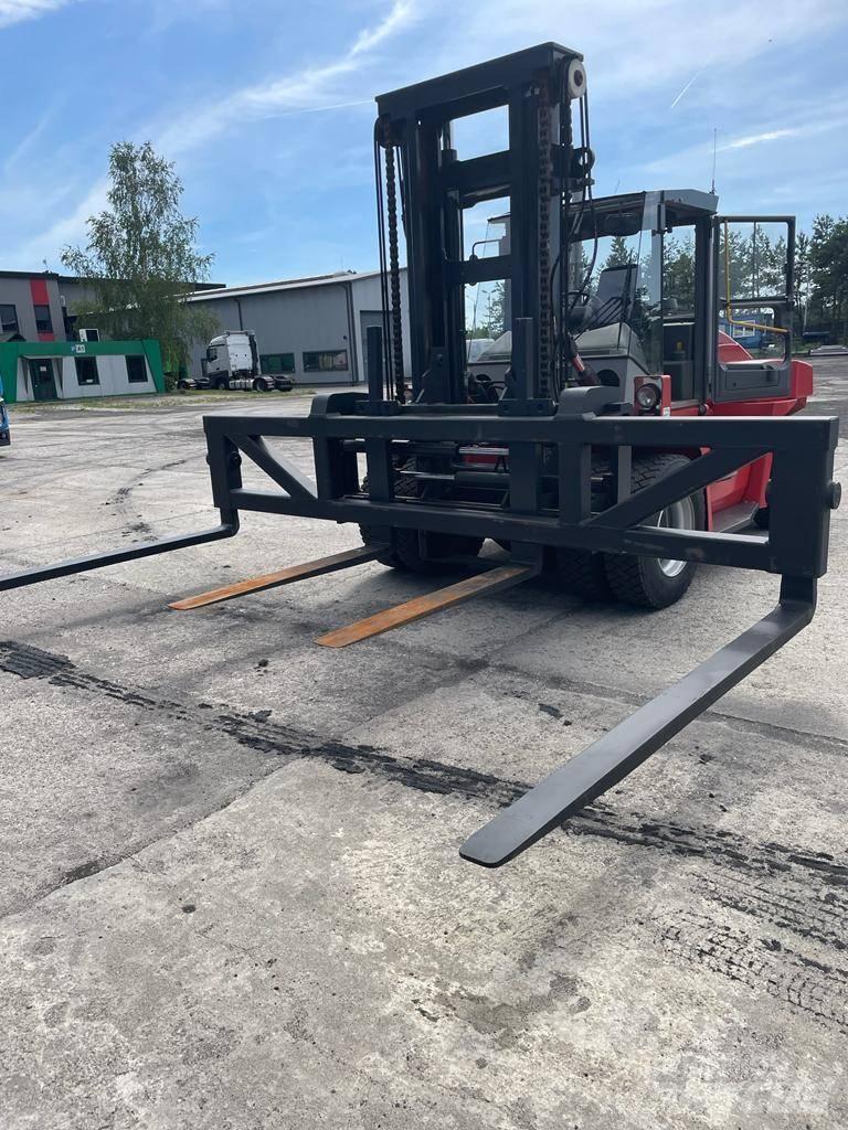 Kalmar DCE 120-6 Dakšas