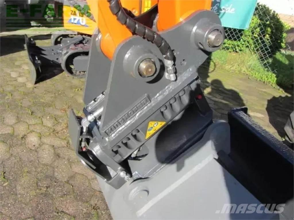 Hitachi zx 33 u-6 Ekskavatori uz riteņiem