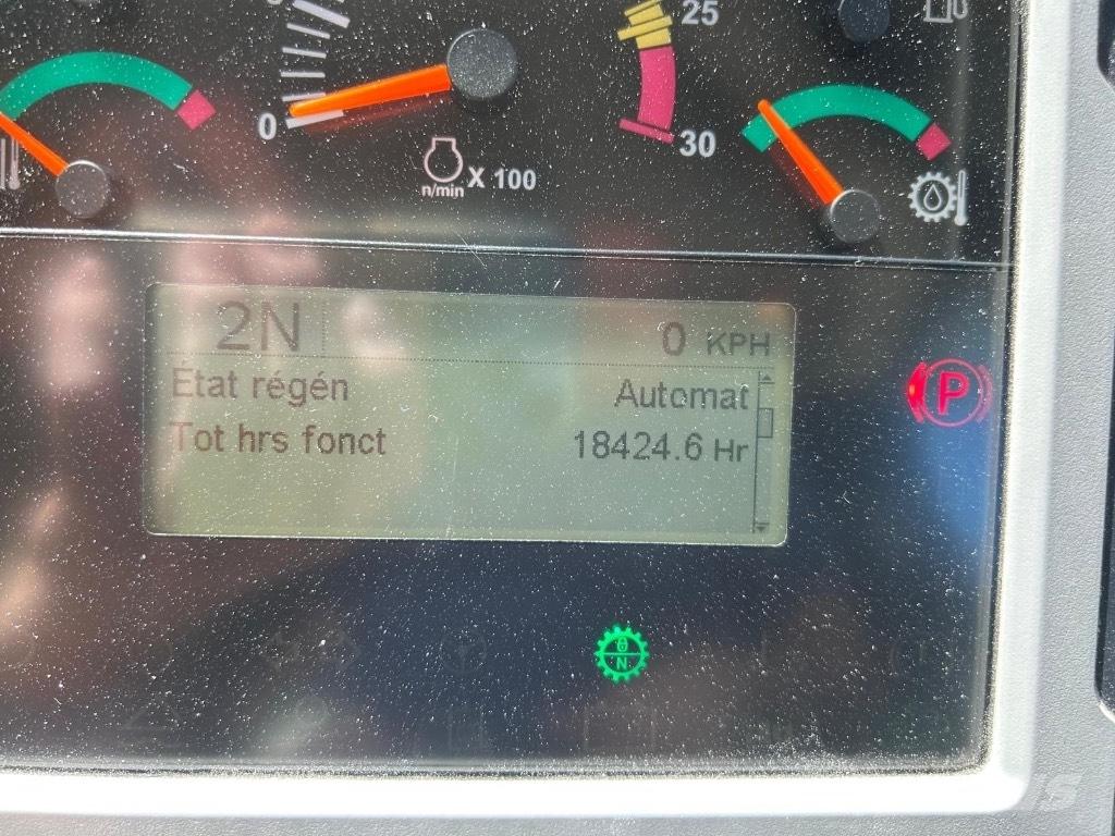 CAT 972 K Iekrāvēji uz riteņiem