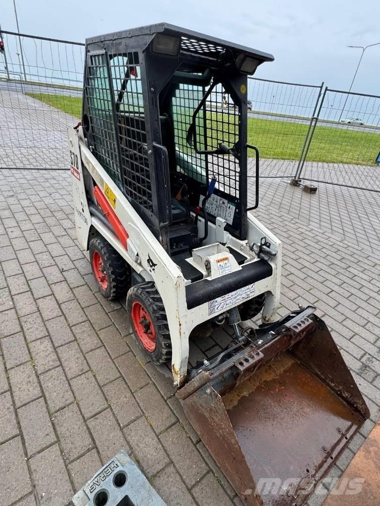Bobcat S 70 Lietoti riteņu kompaktiekrāvēji