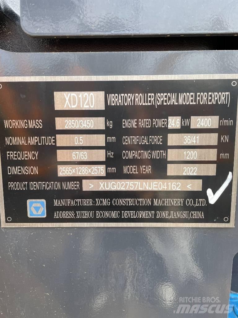 XCMG XD120 Divvalču grunts veltņi