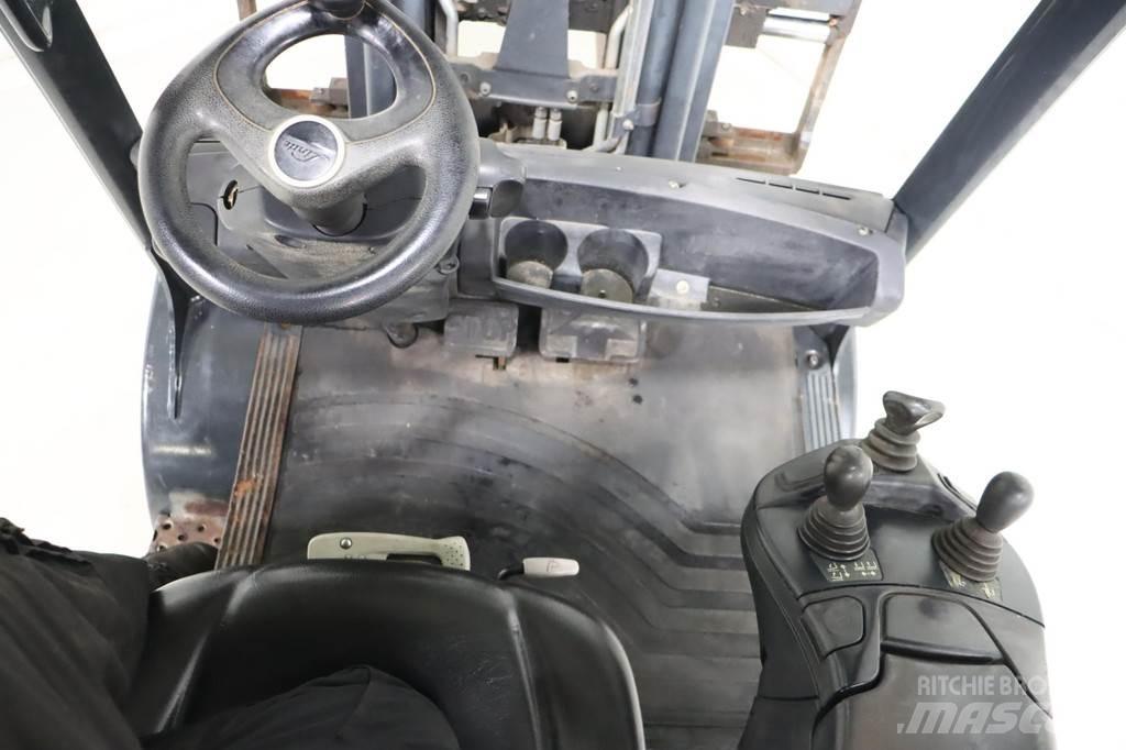 Linde H25D-02 Tehnika ar dīzeļa dzinēju