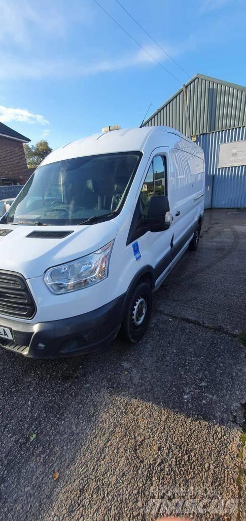 Ford Transit 350 Preču pārvadāšanas furgoni