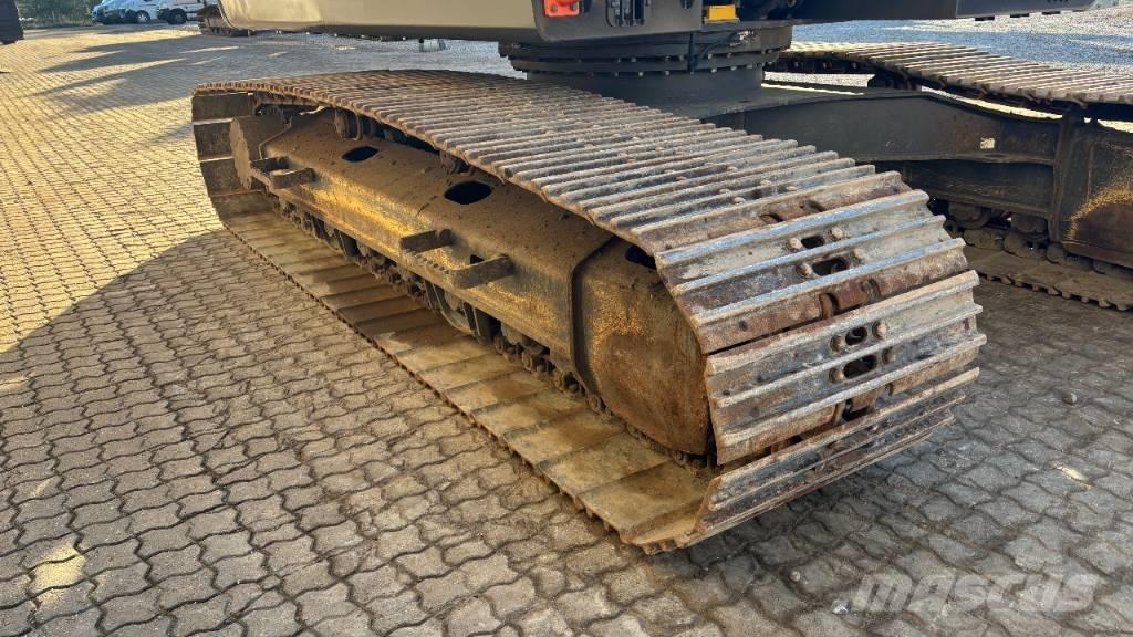 Volvo EC 220 E Kāpurķēžu ekskavatori