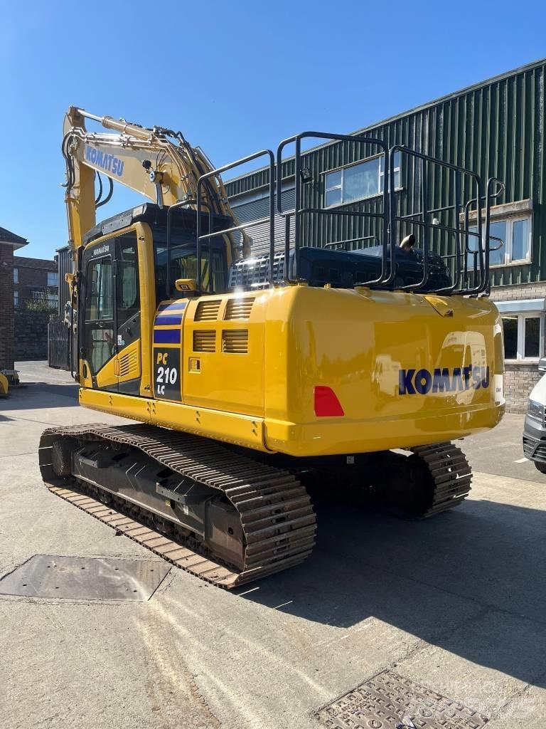 Komatsu PC210LC-11E0 Kāpurķēžu ekskavatori
