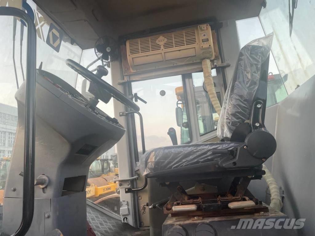 XCMG XS 223 J Vienvalča grunts veltņi