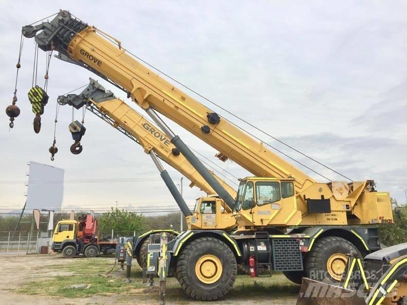 Grove RT 890 E Visurgājēji celtņi
