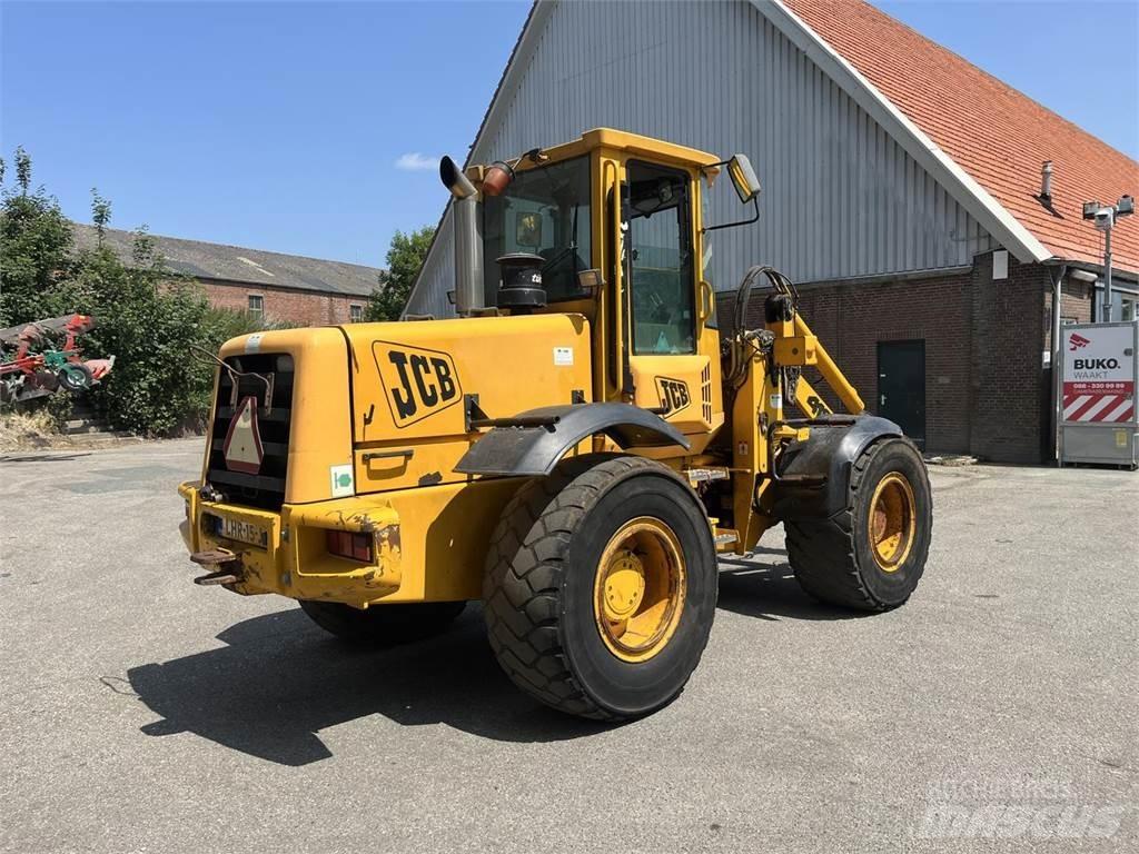 JCB 416S Iekrāvēji uz riteņiem