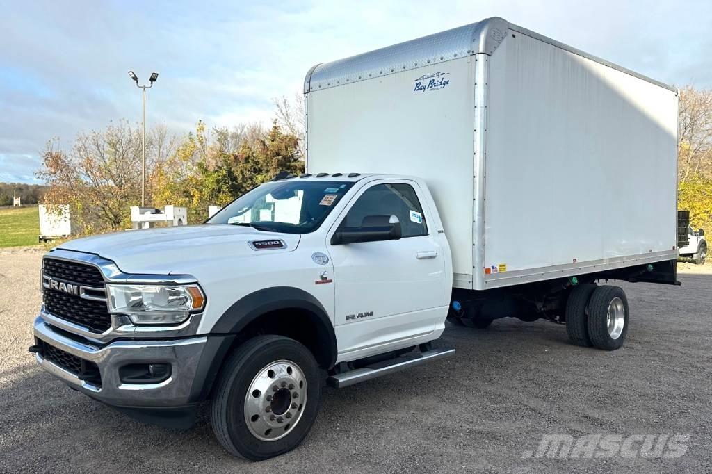 RAM 5500 SLT Furgons