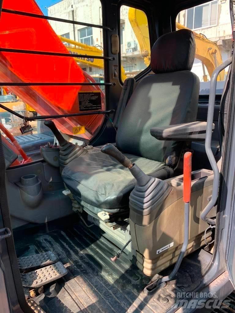 Hitachi Zaxis 240 Kāpurķēžu ekskavatori