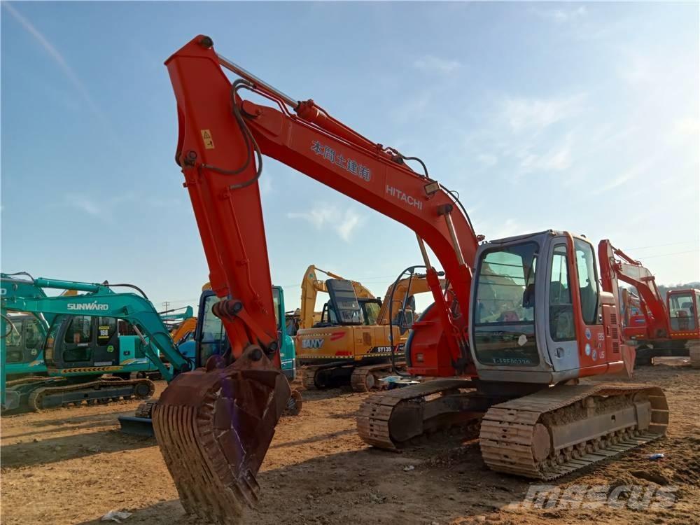 Hitachi ZX135US Kāpurķēžu ekskavatori