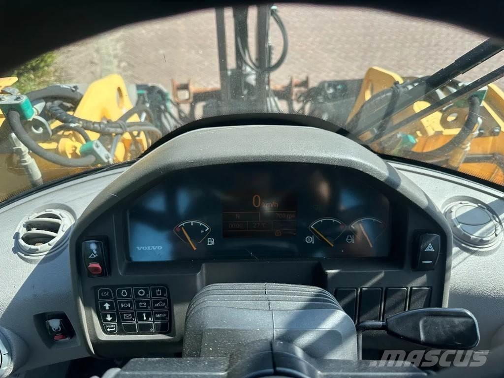 Volvo L70 F Iekrāvēji uz riteņiem